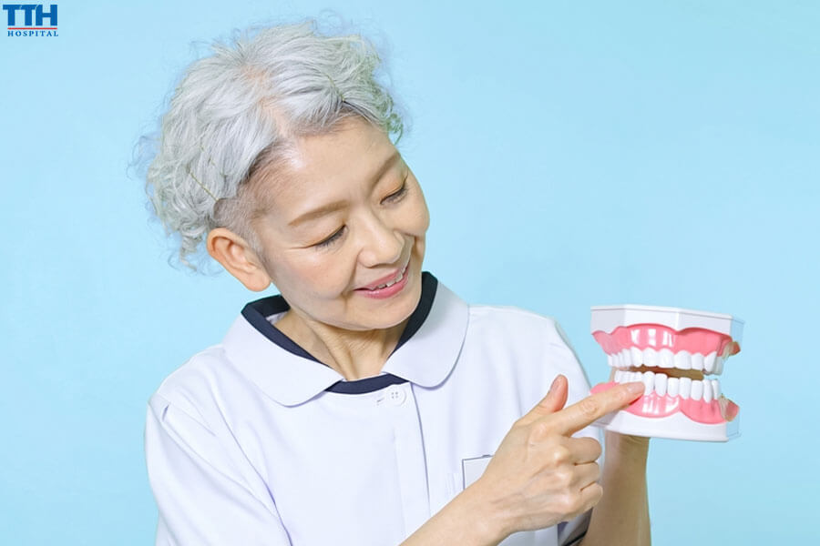 Các vấn đề phát âm thường gặp sau khi trồng răng implant