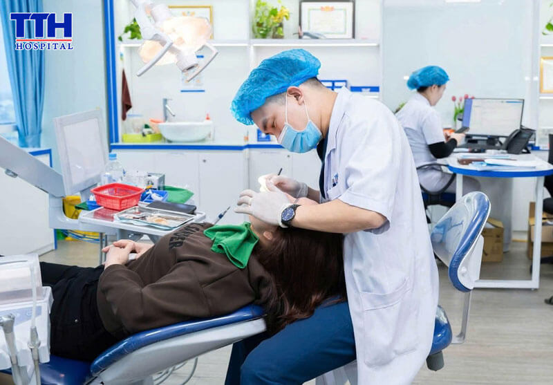 QUY TRÌNH DÁN SỨ VENEER CHUẨN Y KHOA