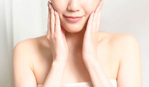 Cách Massage Mặt Tại Nhà Giúp Làn Da Tươi Trẻ Đón Tết